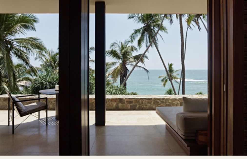 Ultra luxury Aman villa in Sri Lanka overlooking the Indian Ocean with private pool and tropical landscape